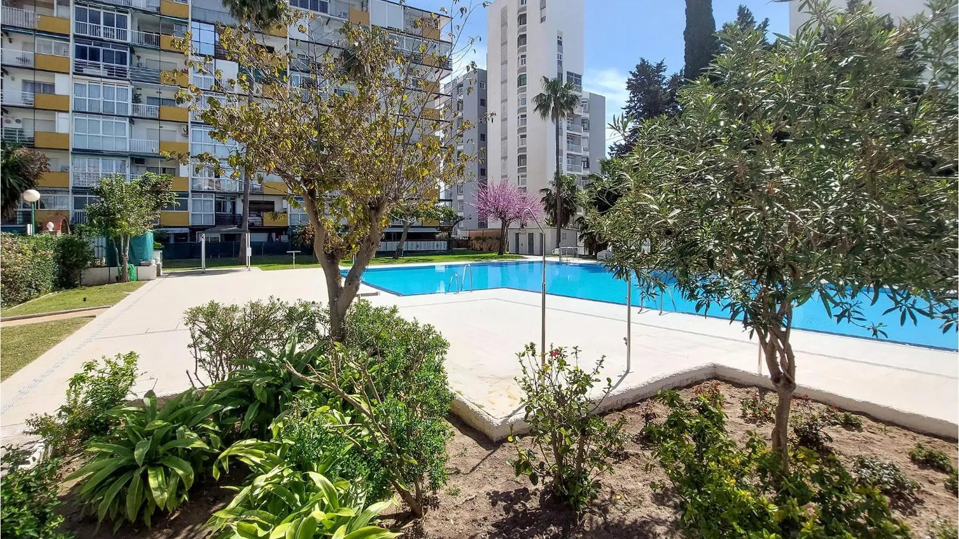 Cozy Apartment In Benalmadena Costa With Kitchen Spain