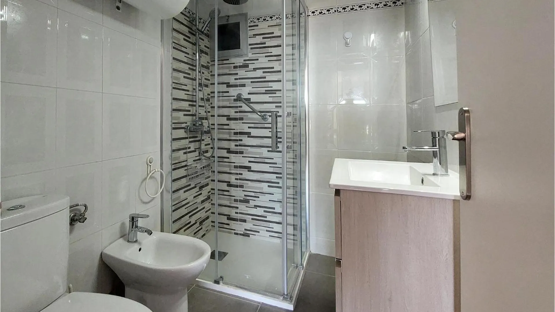 Cozy Apartment In Benalmadena Costa With Kitchen
