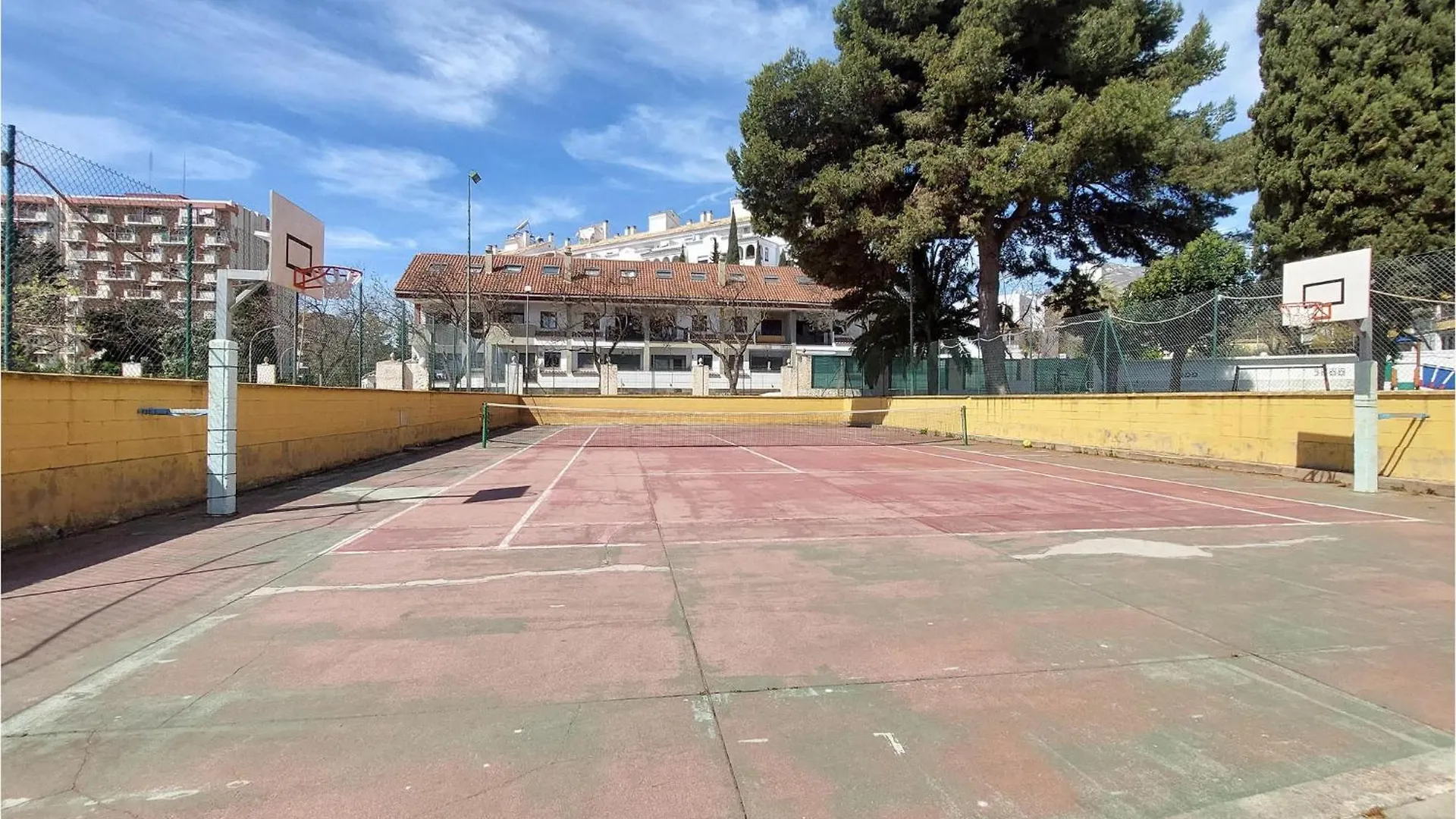 Cozy Apartment In Benalmadena Costa With Kitchen 0*,