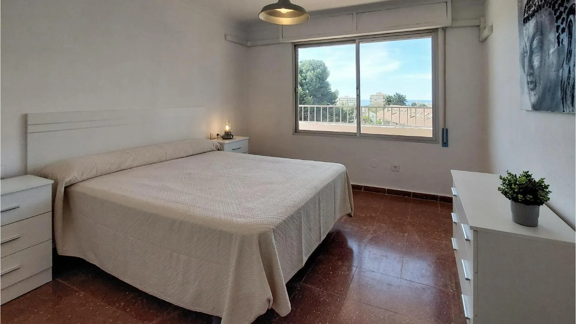 Cozy Apartment In Benalmadena Costa With Kitchen